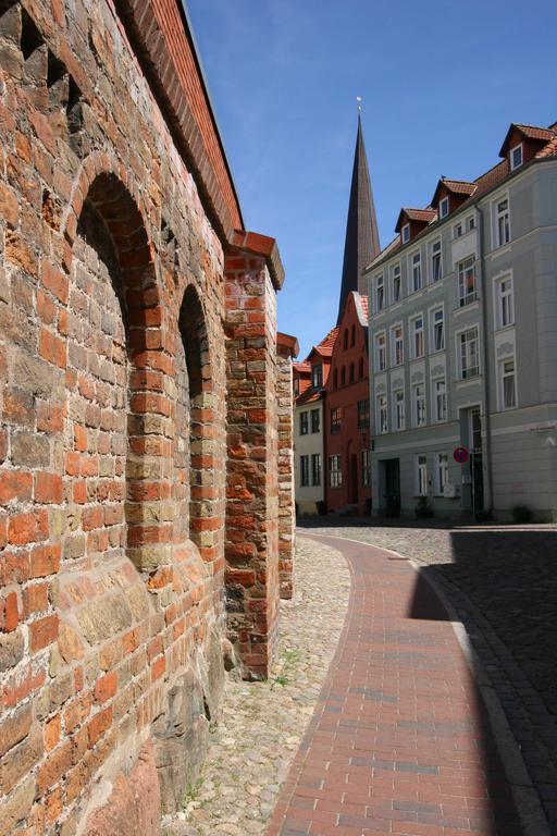 Hotel Verdi Rostock Exterior photo
